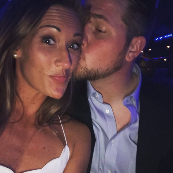 Meet your Posher, Caitlin - Picture 1 of 4